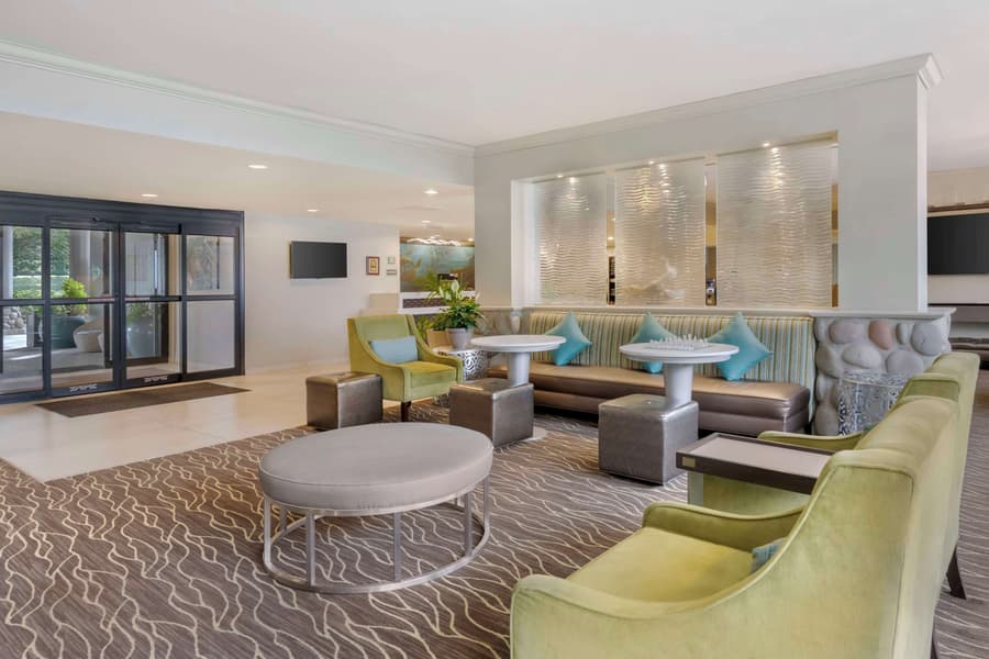 Best Western Plus Agate Beach Inn