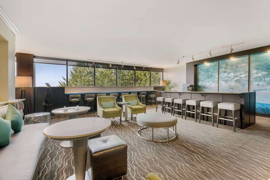 Best Western Plus Agate Beach Inn