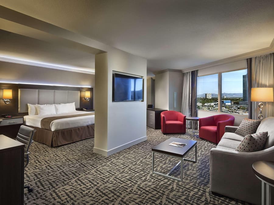 The STRAT Hotel, Casino & Tower