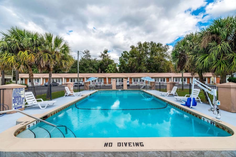 Econo Lodge Crystal River