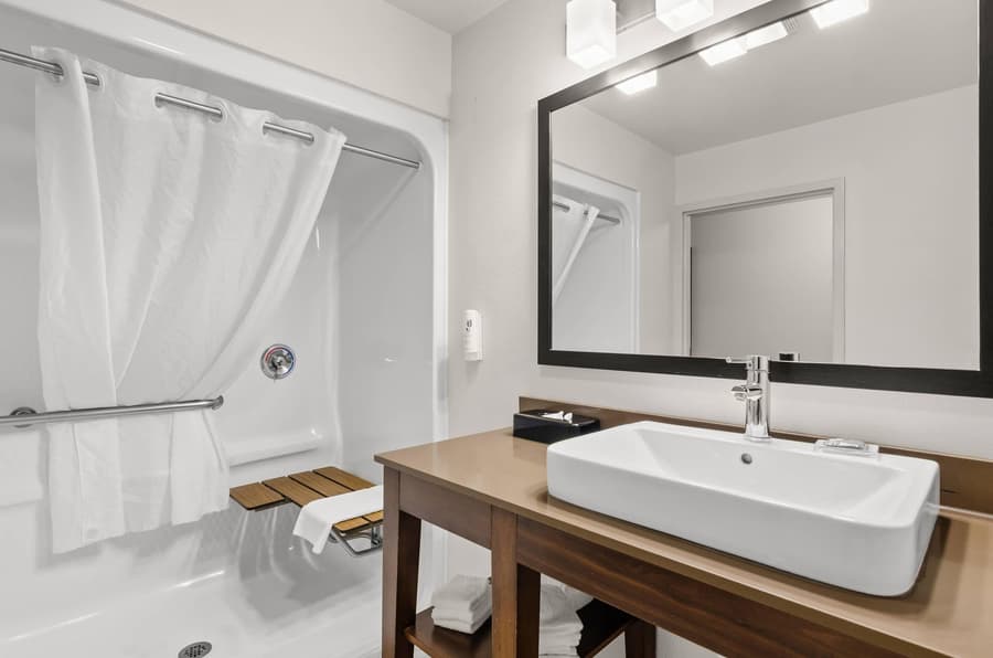 Country Inn & Suites by Radisson, Roanoke, VA