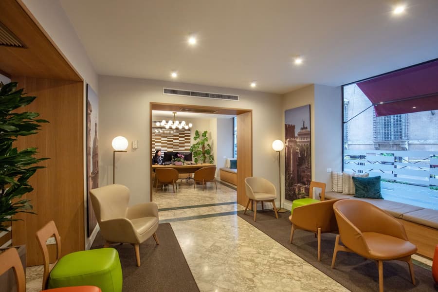 Cosmopolita Rome Colosseum, Tapestry Collection by Hilton