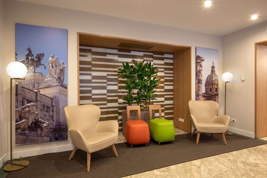 Cosmopolita Rome Colosseum, Tapestry Collection by Hilton