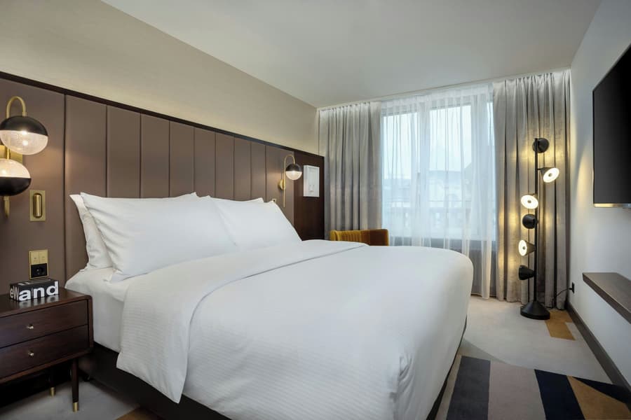 Neues Schloss Privat Hotel Zurich, Autograph Collection