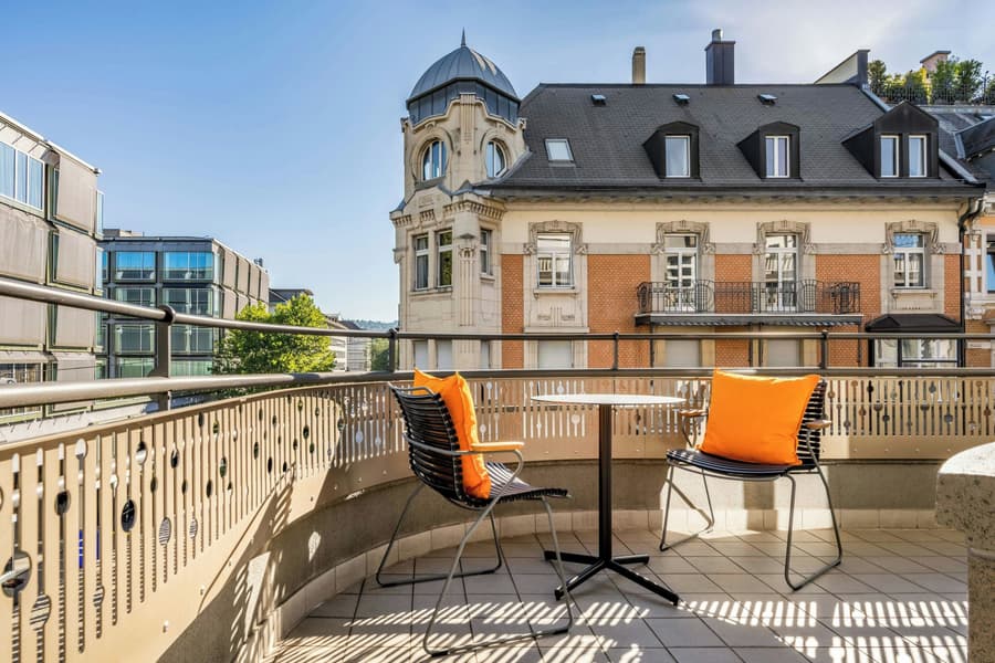 Neues Schloss Privat Hotel Zurich, Autograph Collection