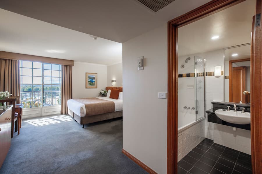 Country Club Tasmania