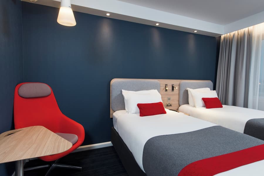 Holiday Inn Express Glasgow Airport by IHG