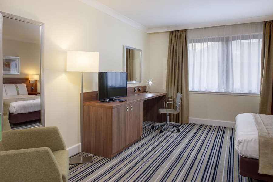 Holiday Inn Glasgow East Kilbride by IHG