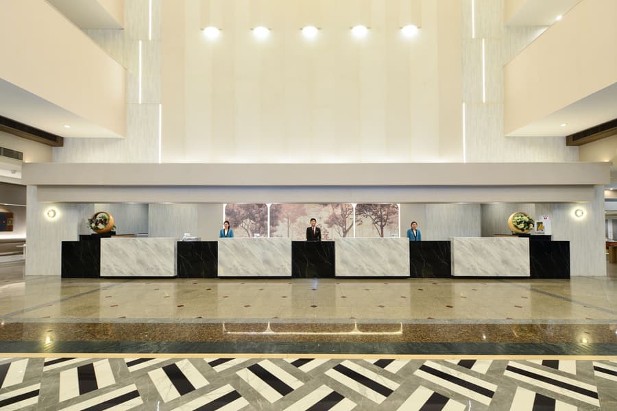Twin Towers Hotel
