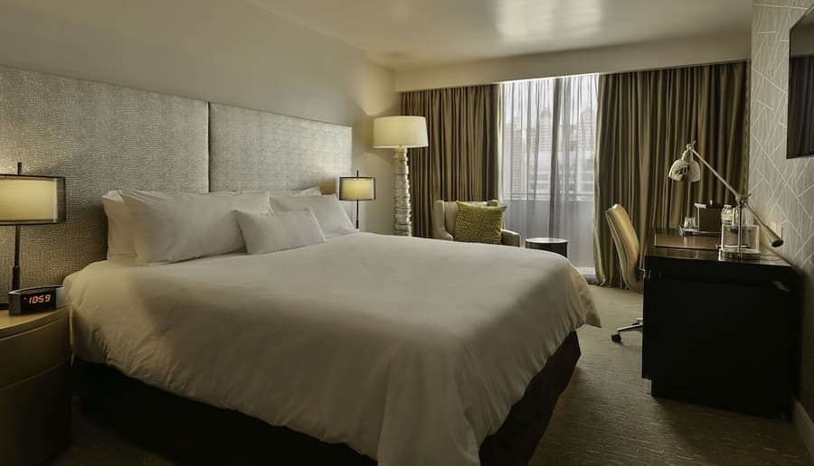 Renaissance Panama City Hotel