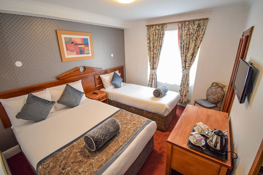 Pembridge Palace Hotel