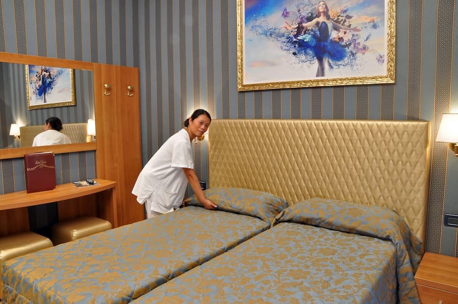 Hotel Lirico