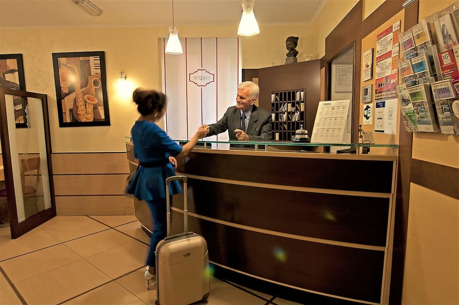 Hotel Lirico
