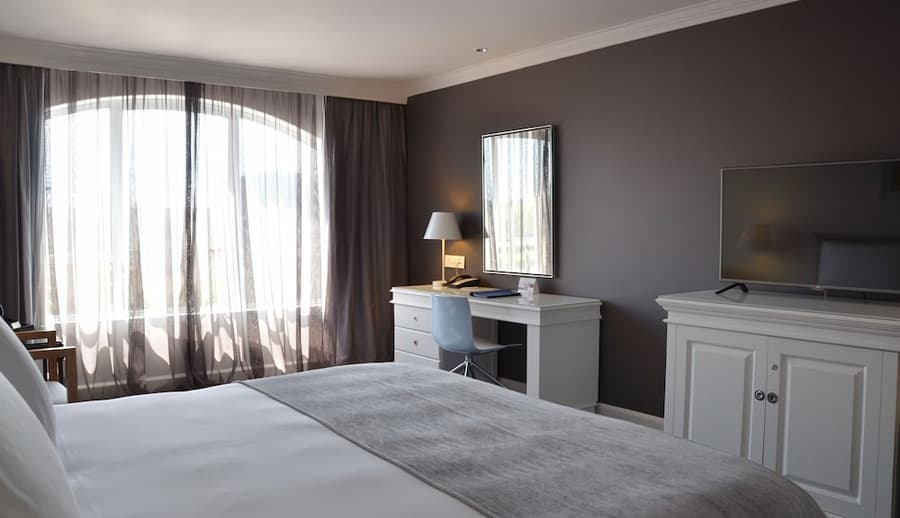 Radisson Collection Hotel, Waterfront Cape Town