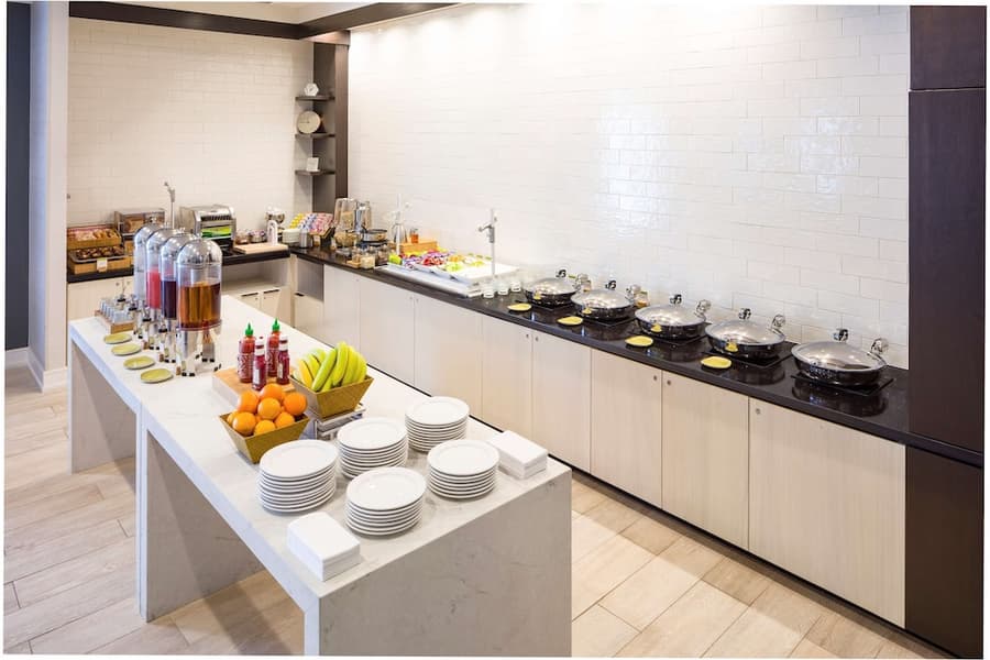 Doubletree By Hilton Boston Logan Airport Chelsea