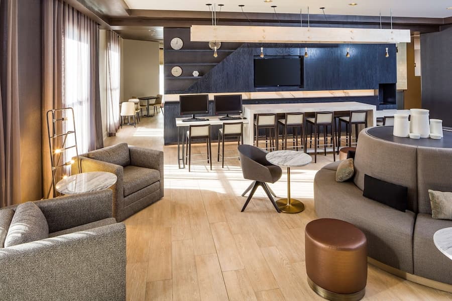 Doubletree By Hilton Boston Logan Airport Chelsea