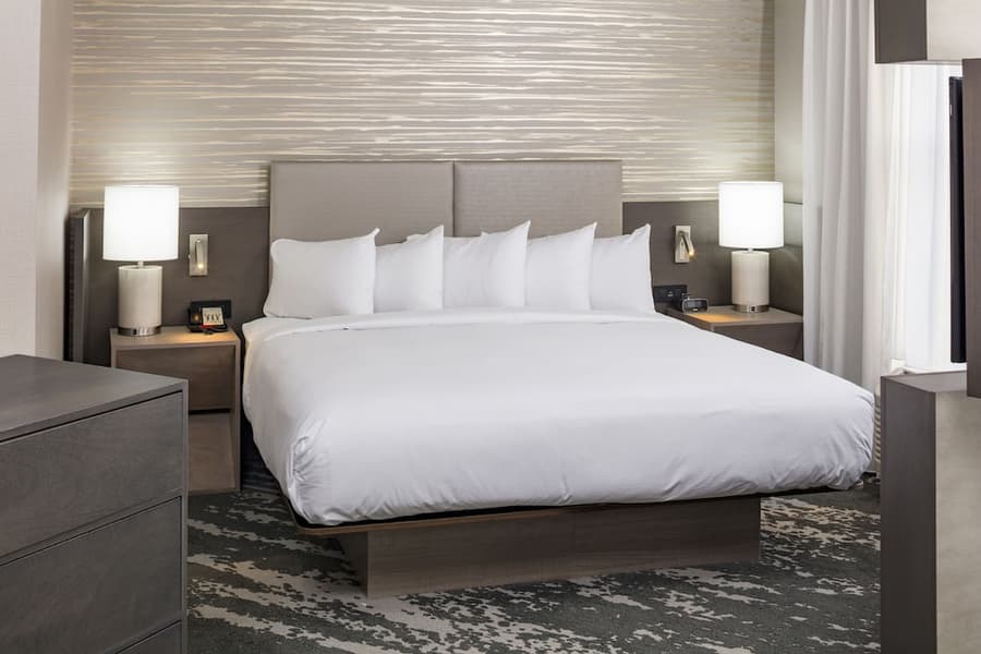 Doubletree By Hilton Boston Logan Airport Chelsea