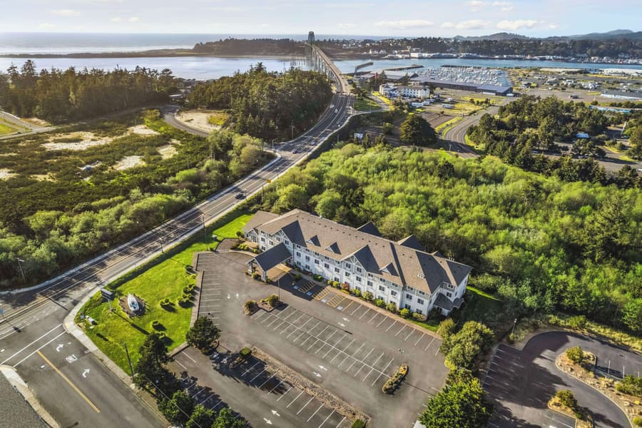 La Quinta Inn & Suites by Wyndham Newport