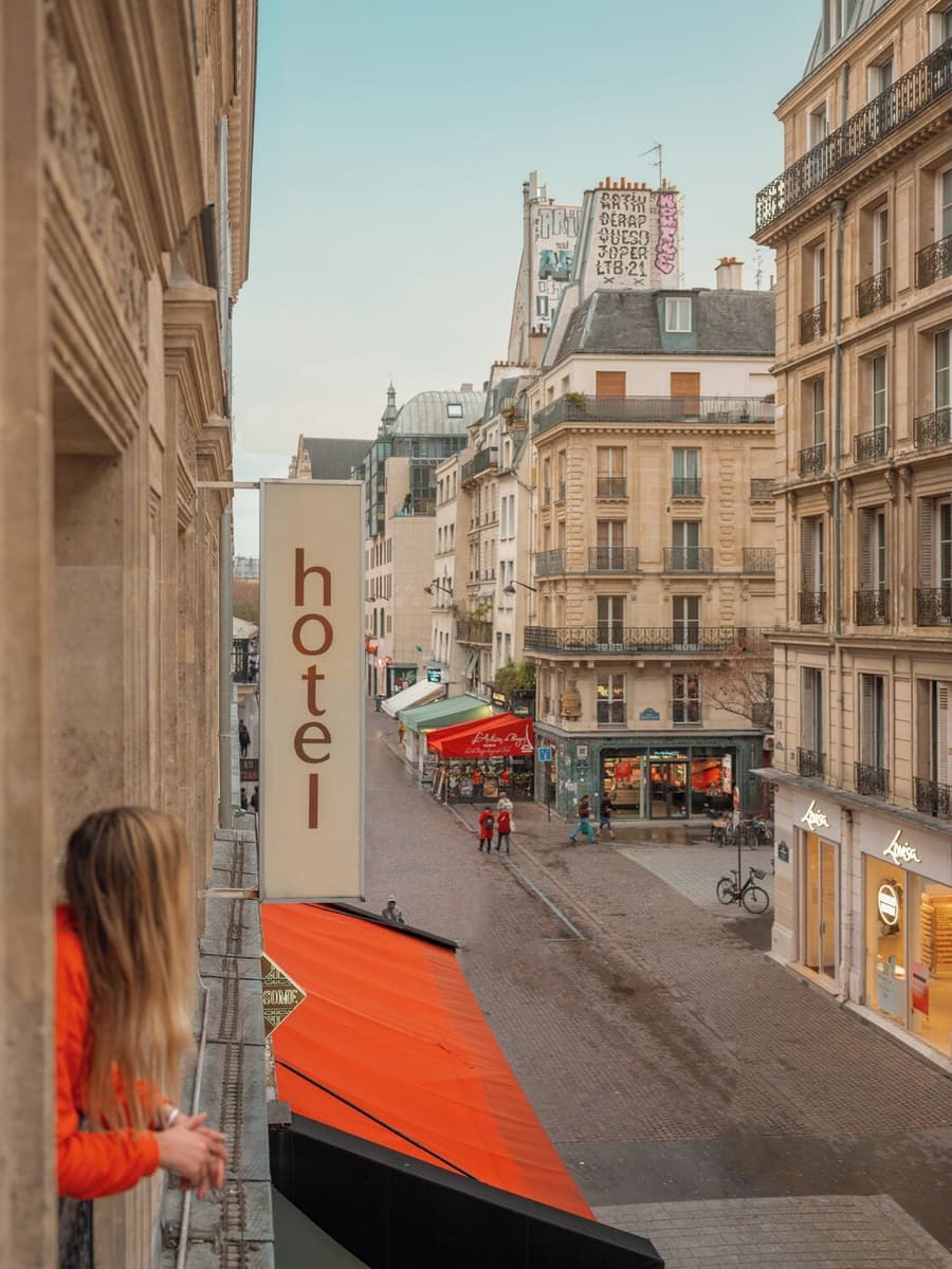 Handsome Hotel