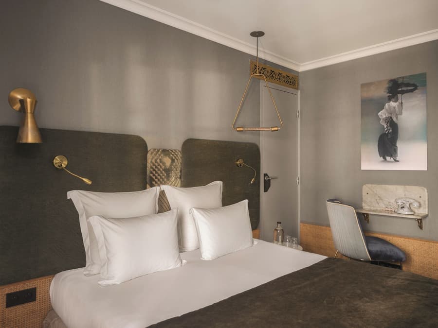 Handsome Hotel