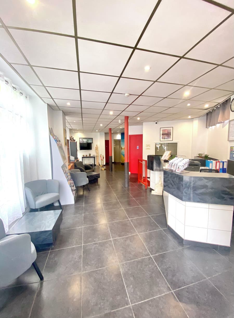 Hipotel Belgrand Edith Piaf