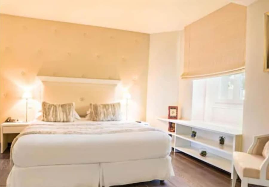 Hotel Renoir