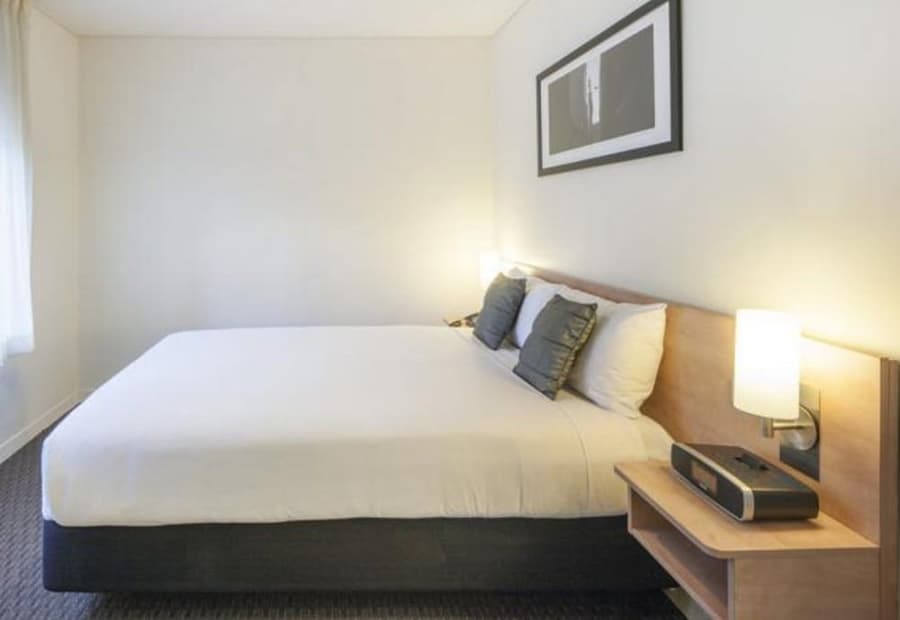 ibis Melbourne Hotel and Apartments
