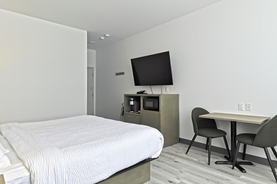 Repotel Levis