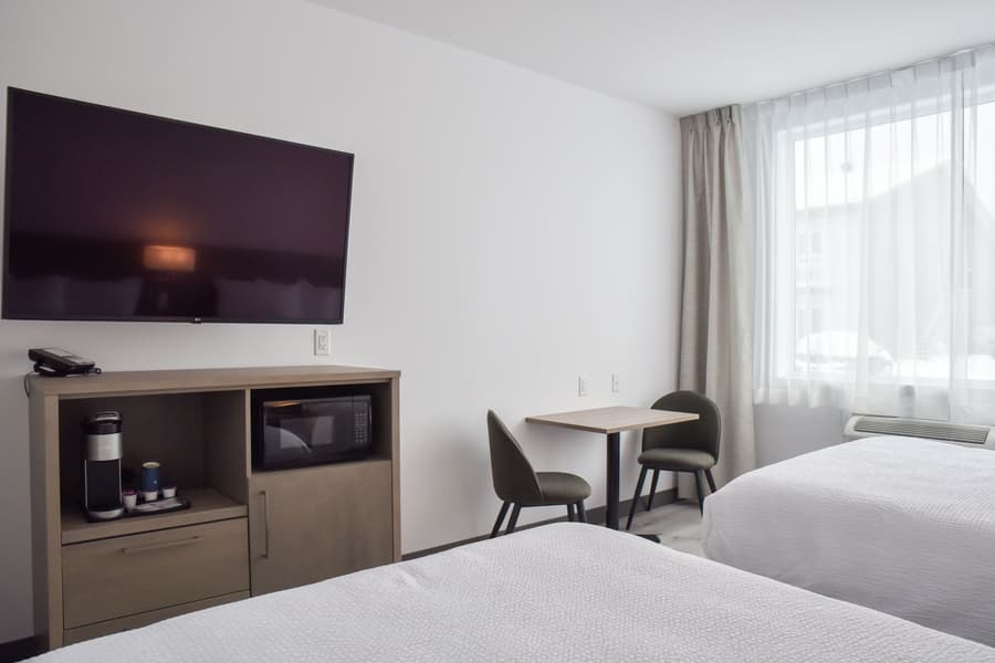 Repotel Levis