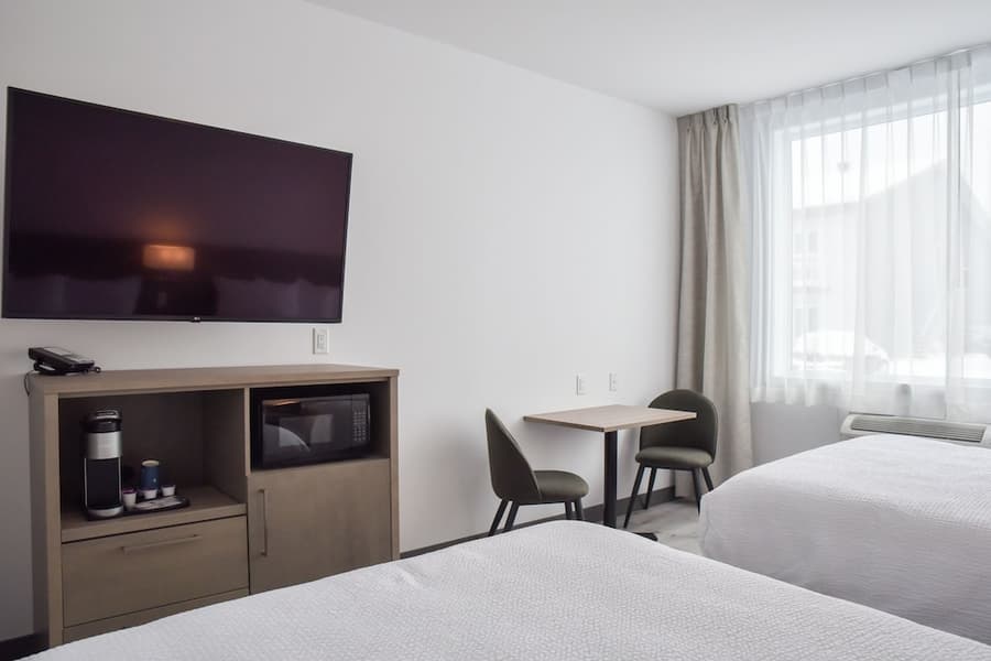 Repotel Levis