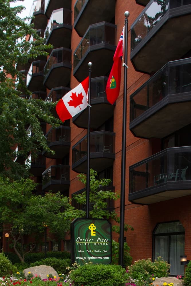 Cartier Place Suite Hotel