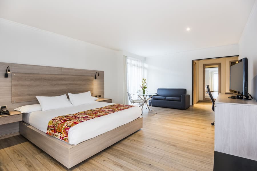 Hotel Rosales Plaza