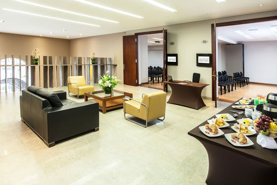 Hotel Rosales Plaza