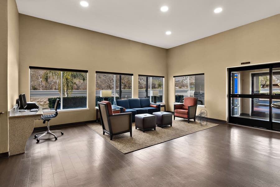 Comfort Inn & Suites Sequoia/Kings Canyon