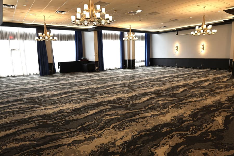 Travelodge by Wyndham Hotel & Convention Centre Quebec City