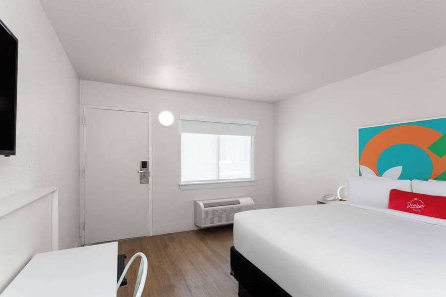 Travelodge by Wyndham Orlando Lake Buena Vista South