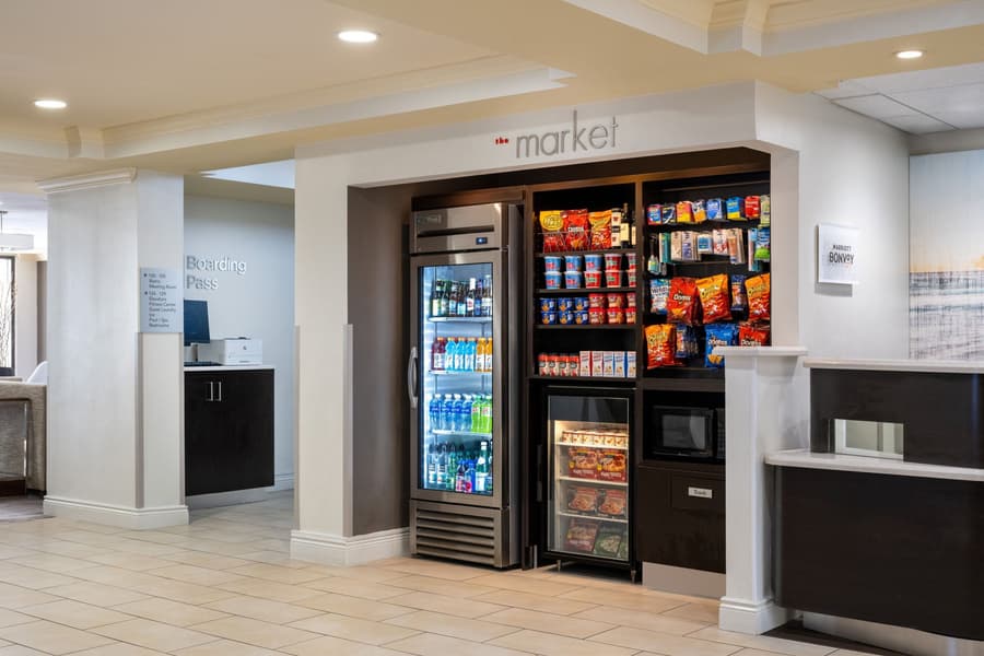 Courtyard by Marriott - Naples