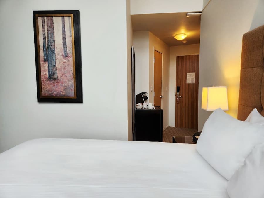 Executive - The Inn at Whistler Village & Mountainside Hotel