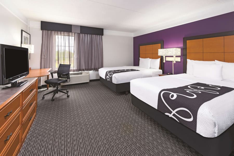 La Quinta Inn & Suites by Wyndham St. Louis Westport
