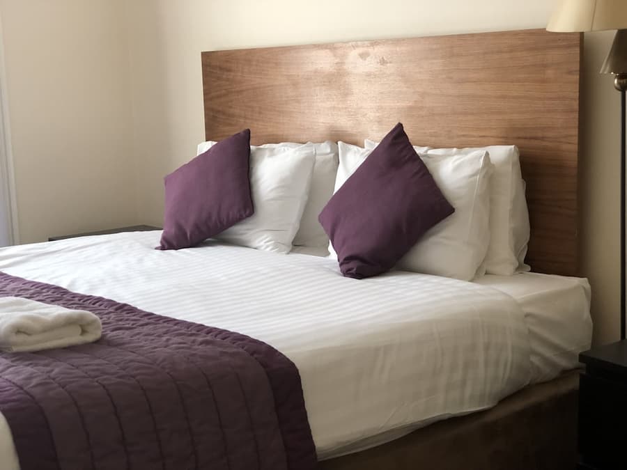 Cairn Hotel