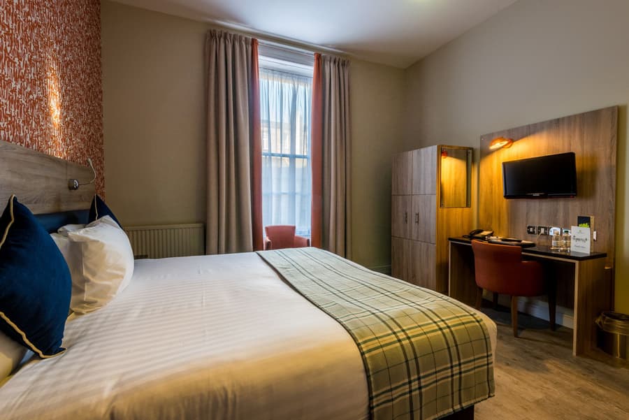 Cairn Hotel