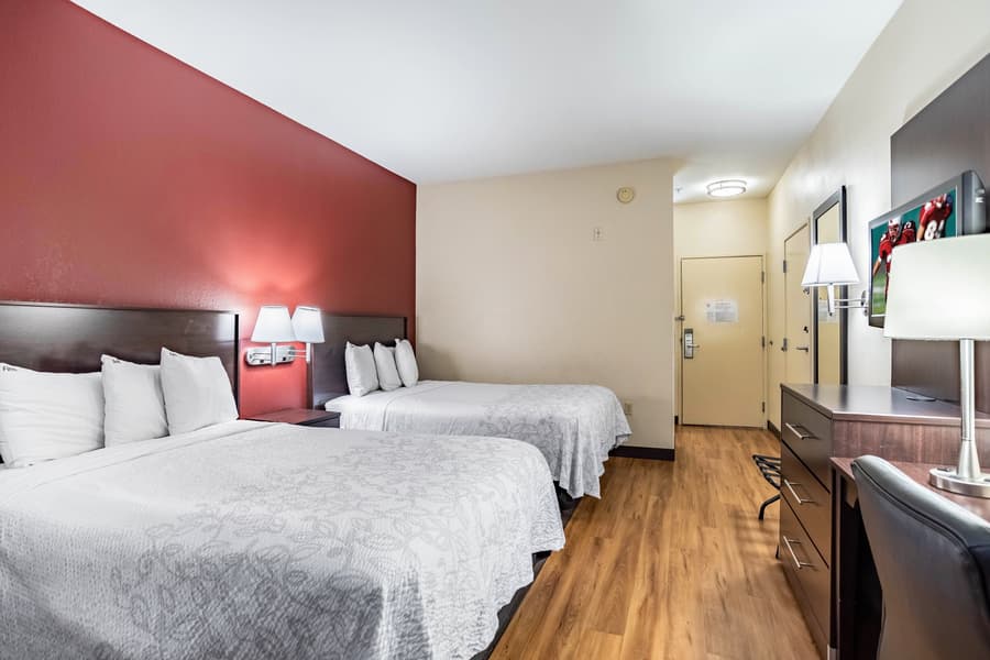 Red Roof Inn PLUS+ San Antonio Downtown - Riverwalk