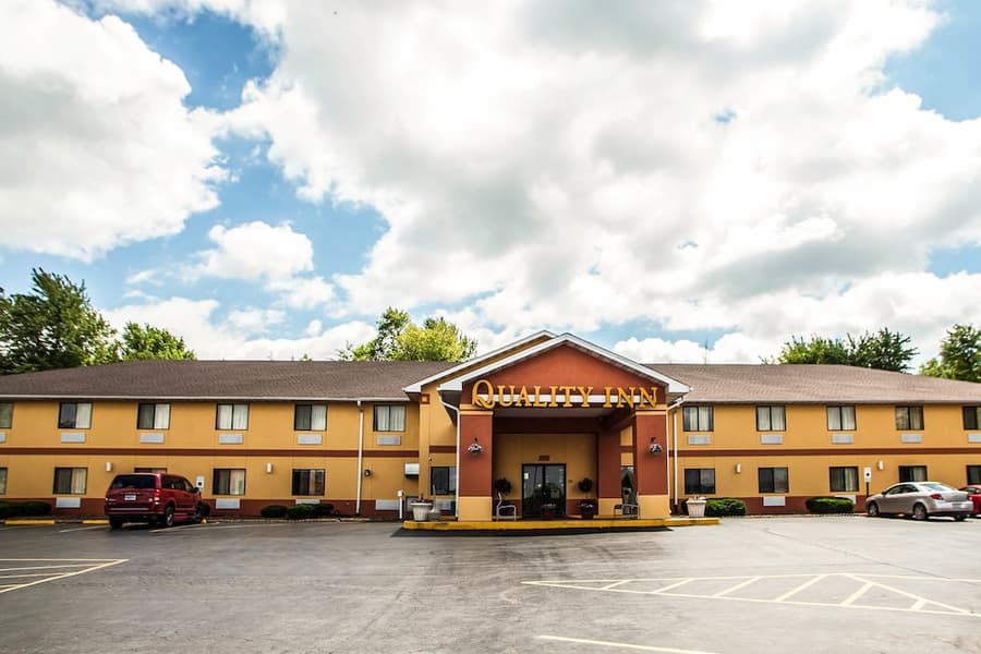 Quality Inn O'Fallon IL - St. Louis