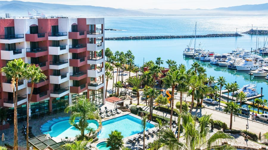 Hotel Coral And Marina