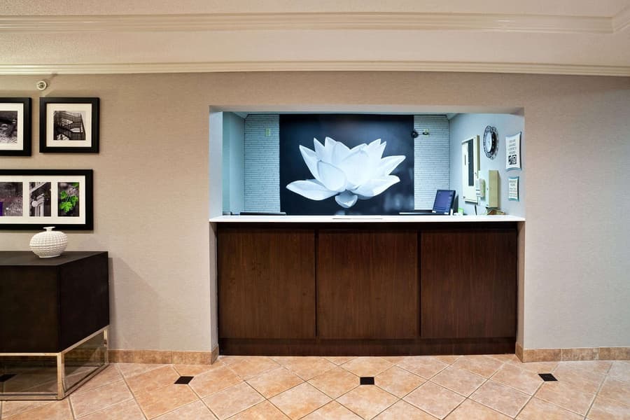 La Quinta Inn & Suites by Wyndham Cleveland Macedonia