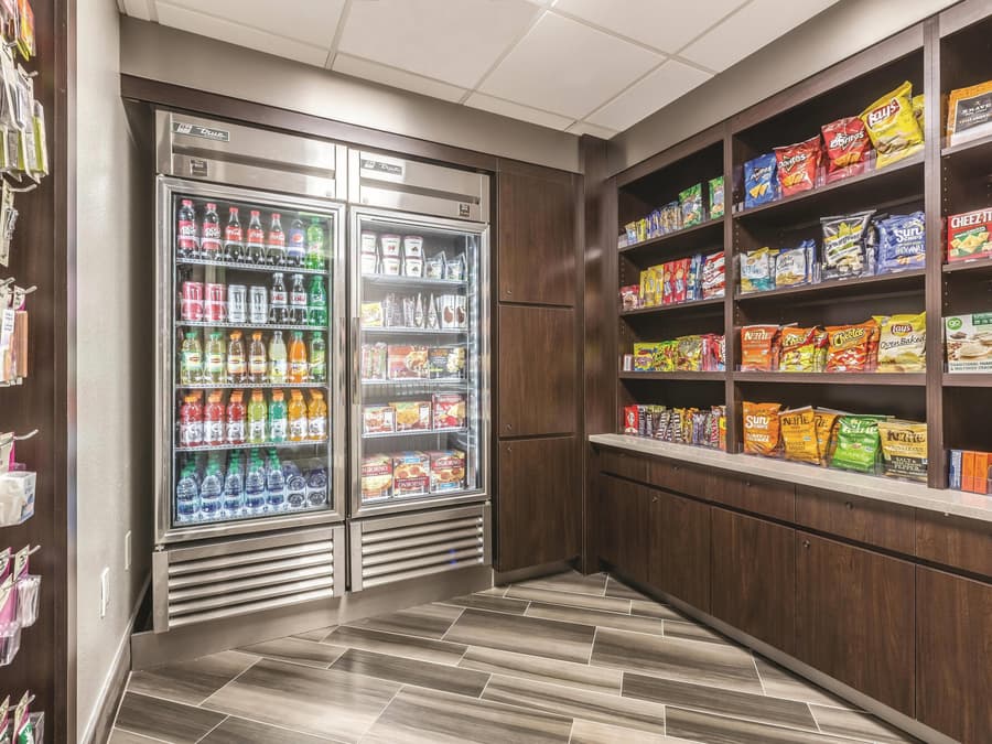 La Quinta Inn & Suites by Wyndham Atlanta Alpharetta