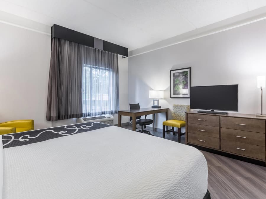 La Quinta Inn & Suites by Wyndham Atlanta Alpharetta