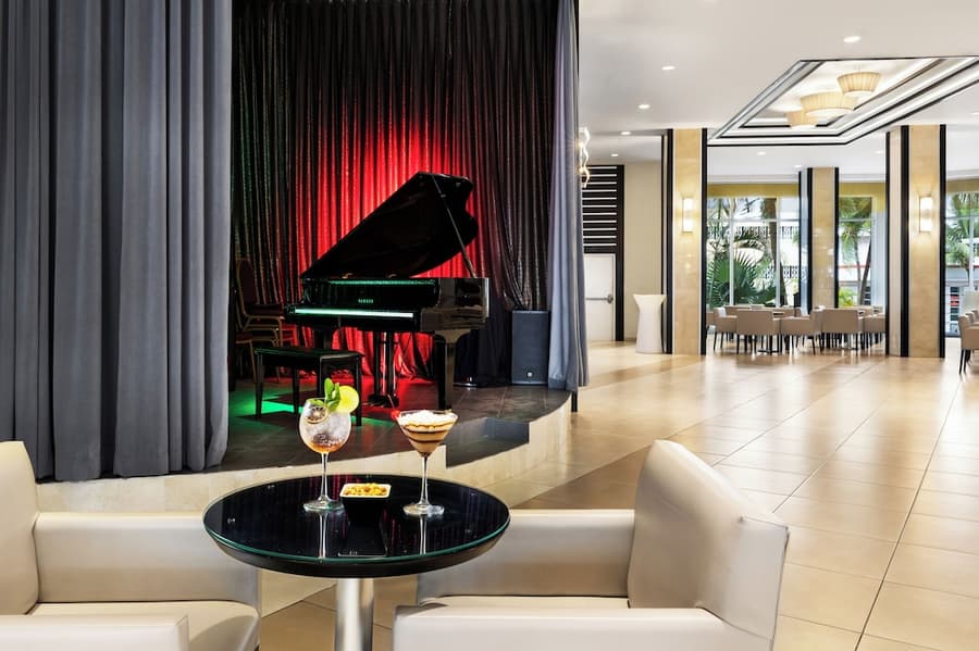 Hotel Riu Plaza Miami Beach
