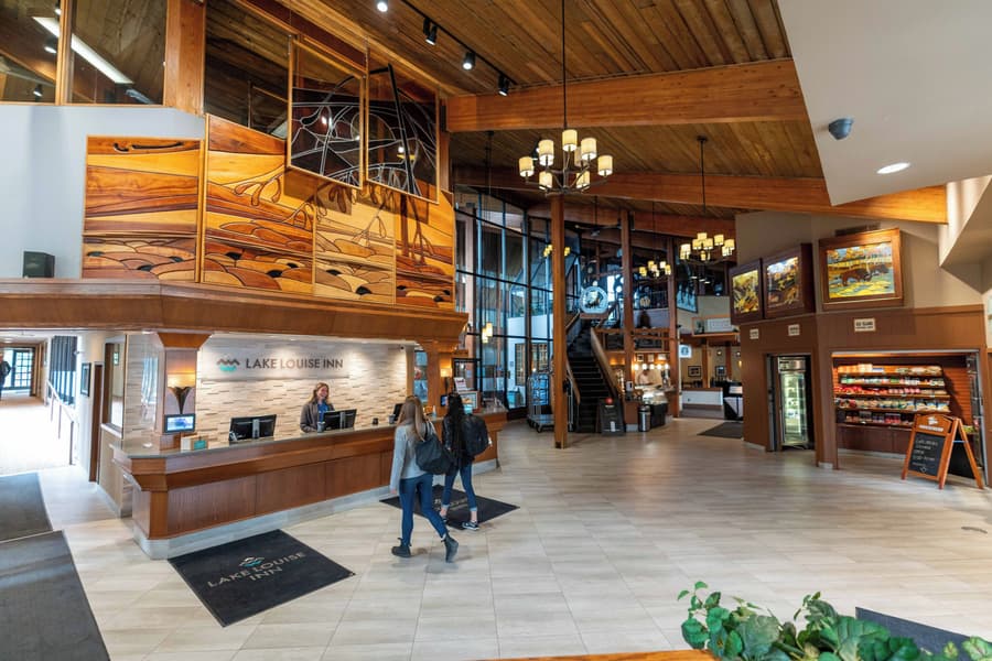 Lake Louise Inn