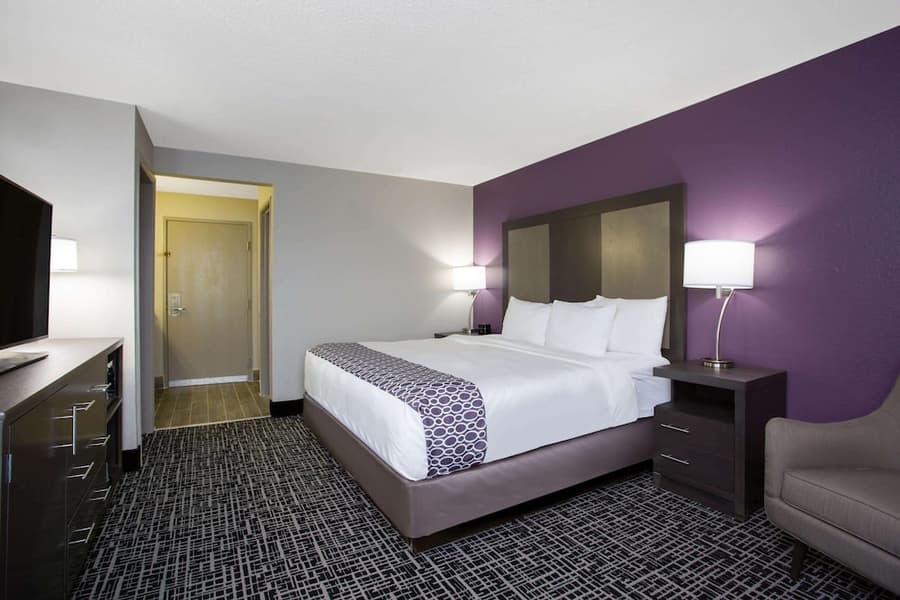 La Quinta Inn & Suites by Wyndham Roanoke Salem